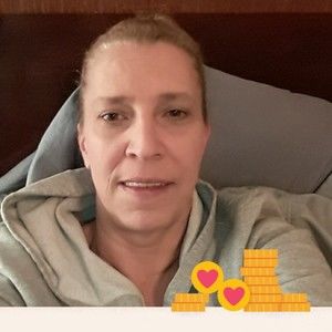 Meet your Posher, Lorie